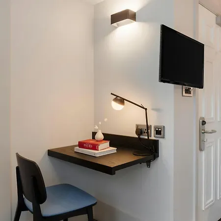 Hotell The Leeson 4*
