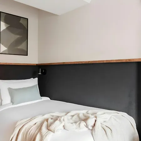 The Earl Leeson Street, Sonder By Marriott Bonvoy