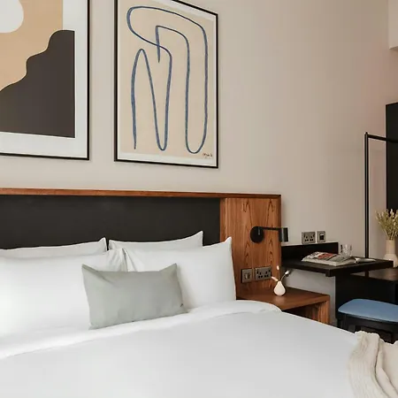 The Earl Leeson Street, Sonder By Marriott Bonvoy 4*