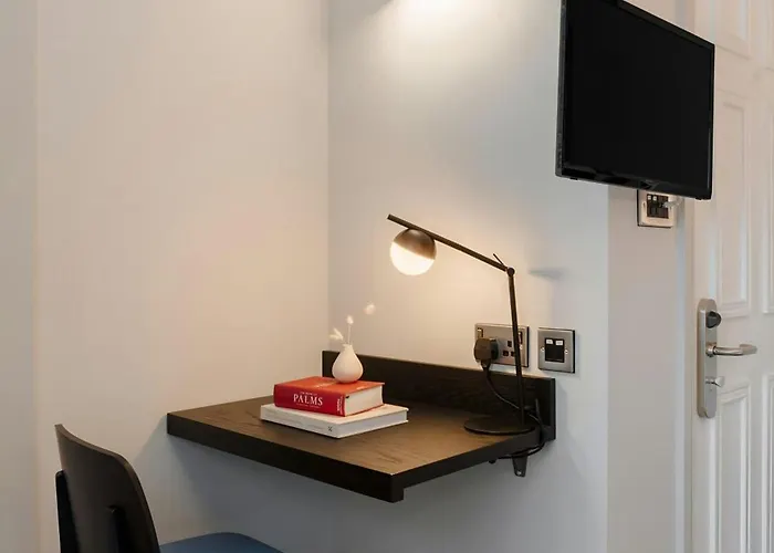 Otel The Leeson Inn 4*