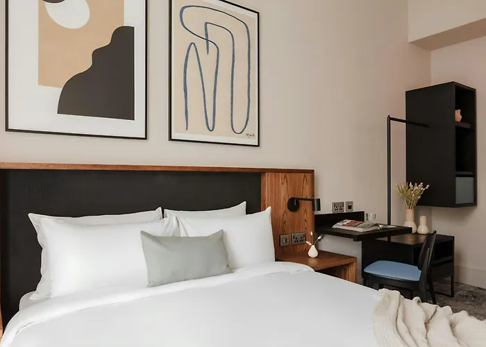 The Leeson 4*
